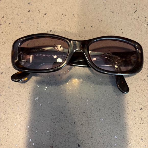 Rare vintage 90s Giorgio Armani tortoiseshell sunglasses main image 9